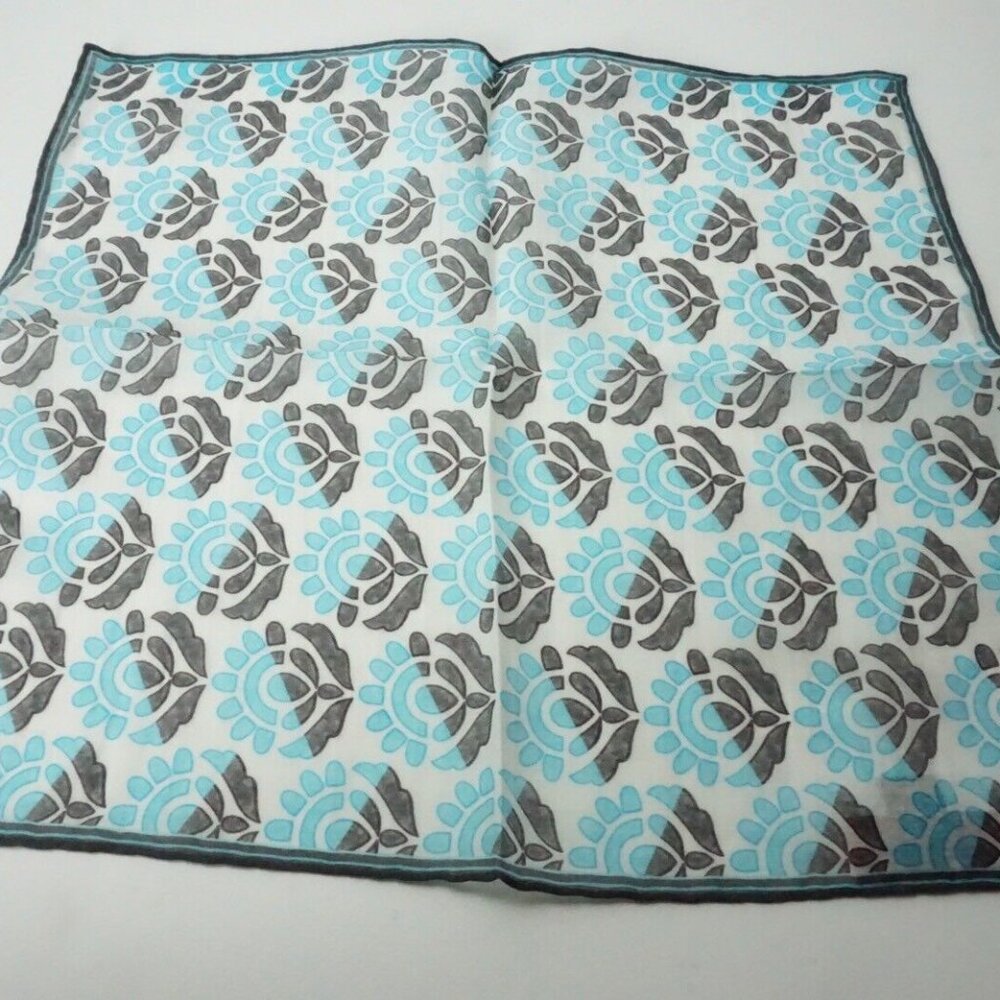 Isaia White Blue Black Geometric Floral Silk Blend Pocket Square Italy New
